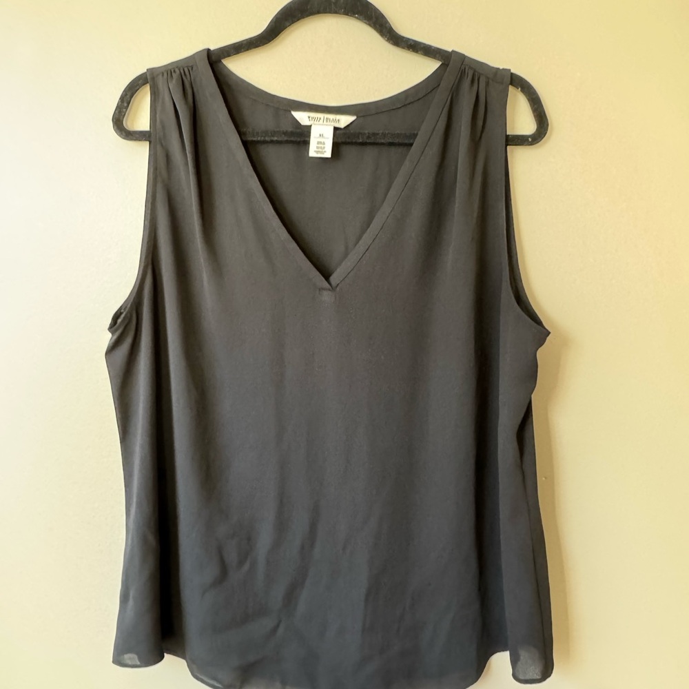 White House Black Market Charcoal V-Neck Tank Top